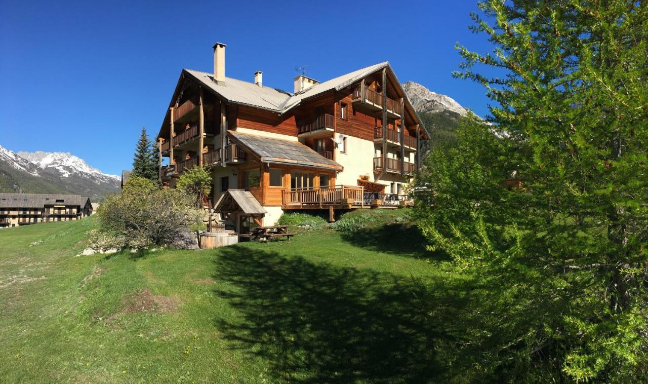 Hotel L'Echaillon Nevache Bagian luar foto