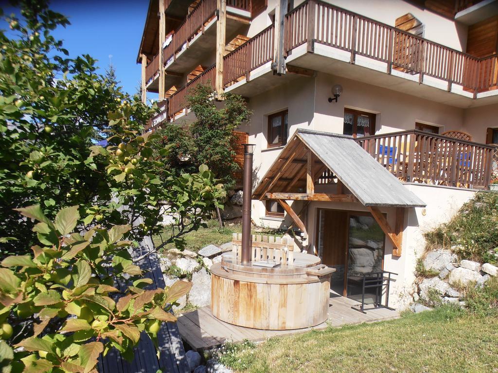 Hotel L'Echaillon Nevache Bagian luar foto