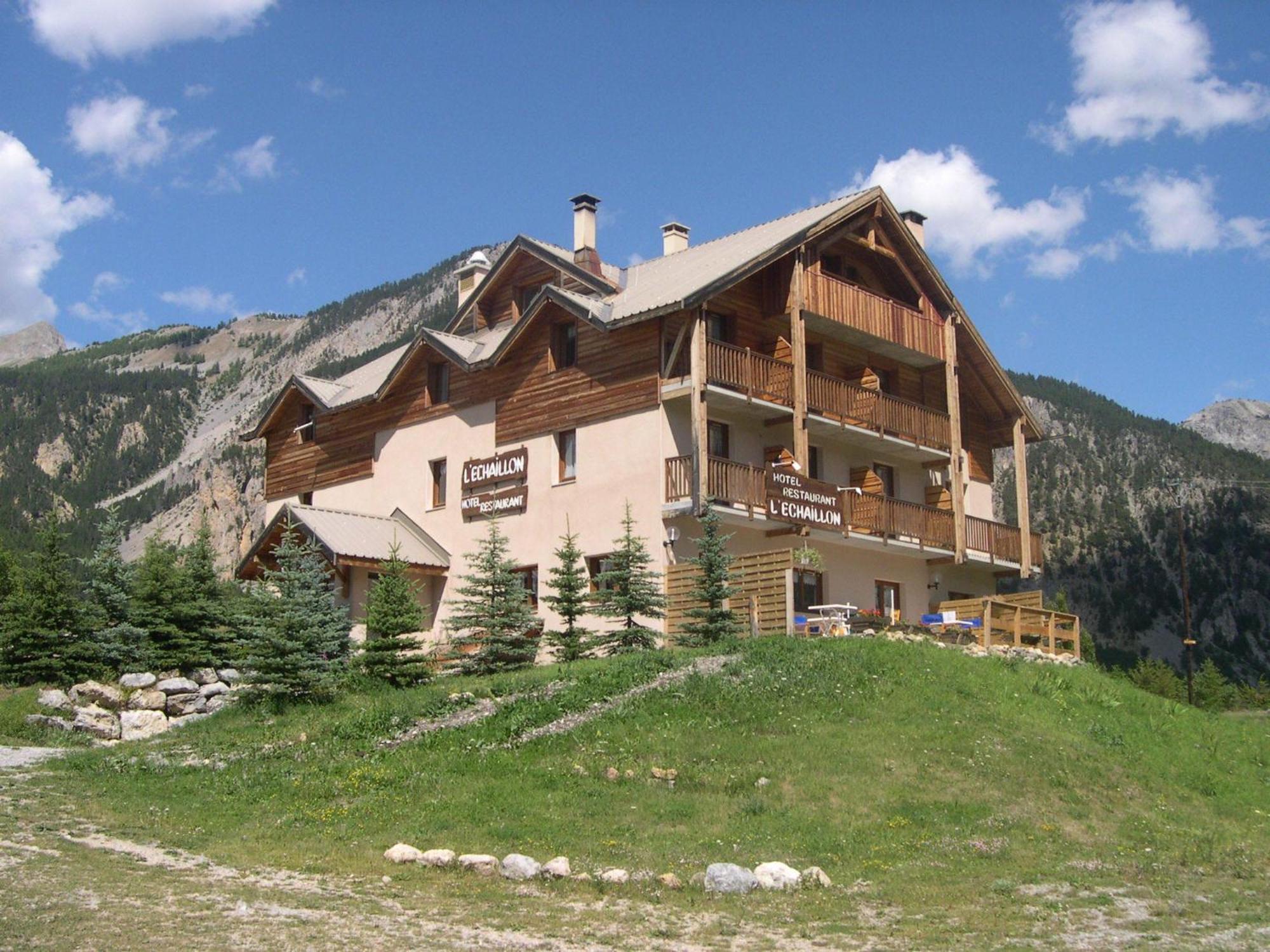 Hotel L'Echaillon Nevache Bagian luar foto